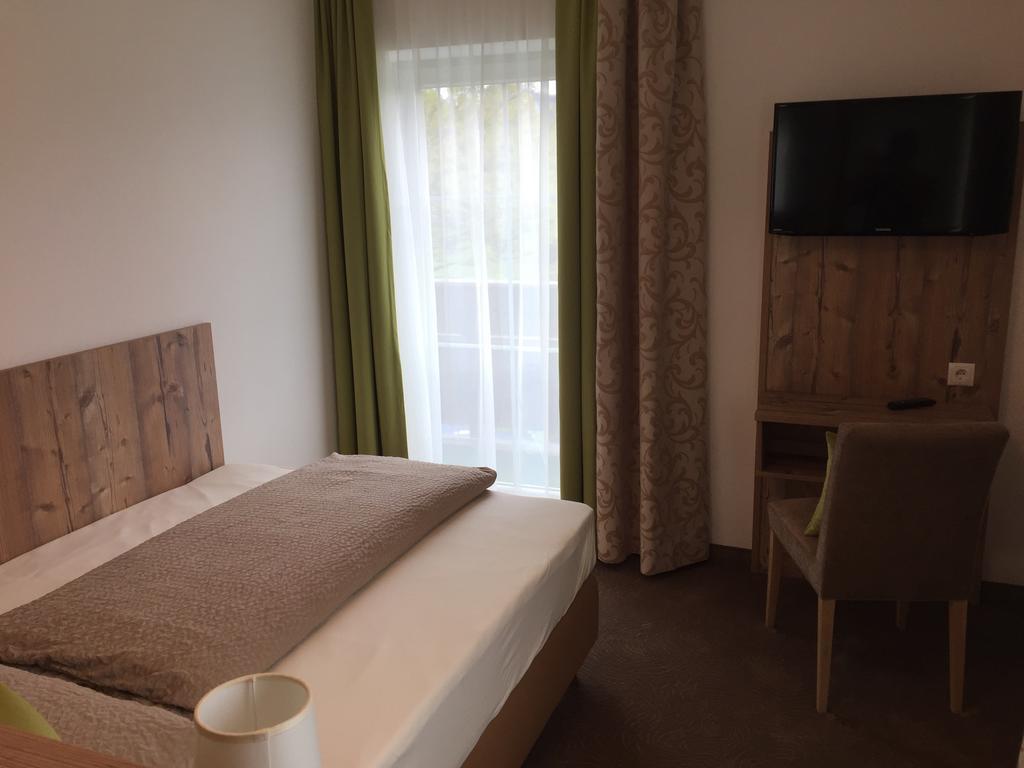 Pension David Hotel Puch bei Hallein Bagian luar foto